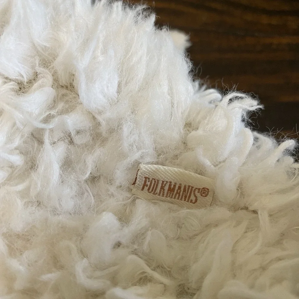 Folkmanis 19